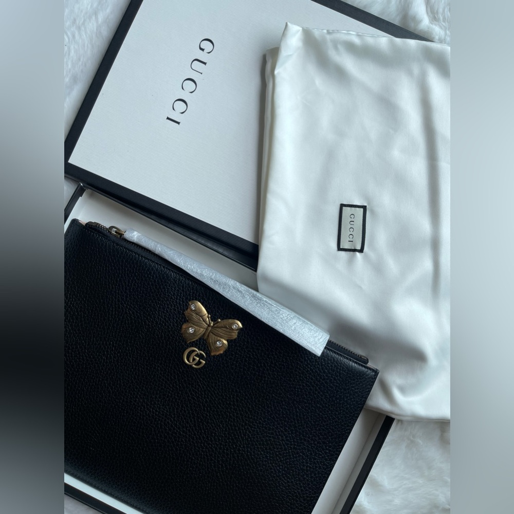 Gucci Jewelled Butterfly Clutch in pebbled leather (black)